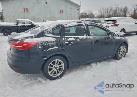 2016 Ford Focus Se z USA, uszkodzony, nr VIN 1FADP3F26GL393072